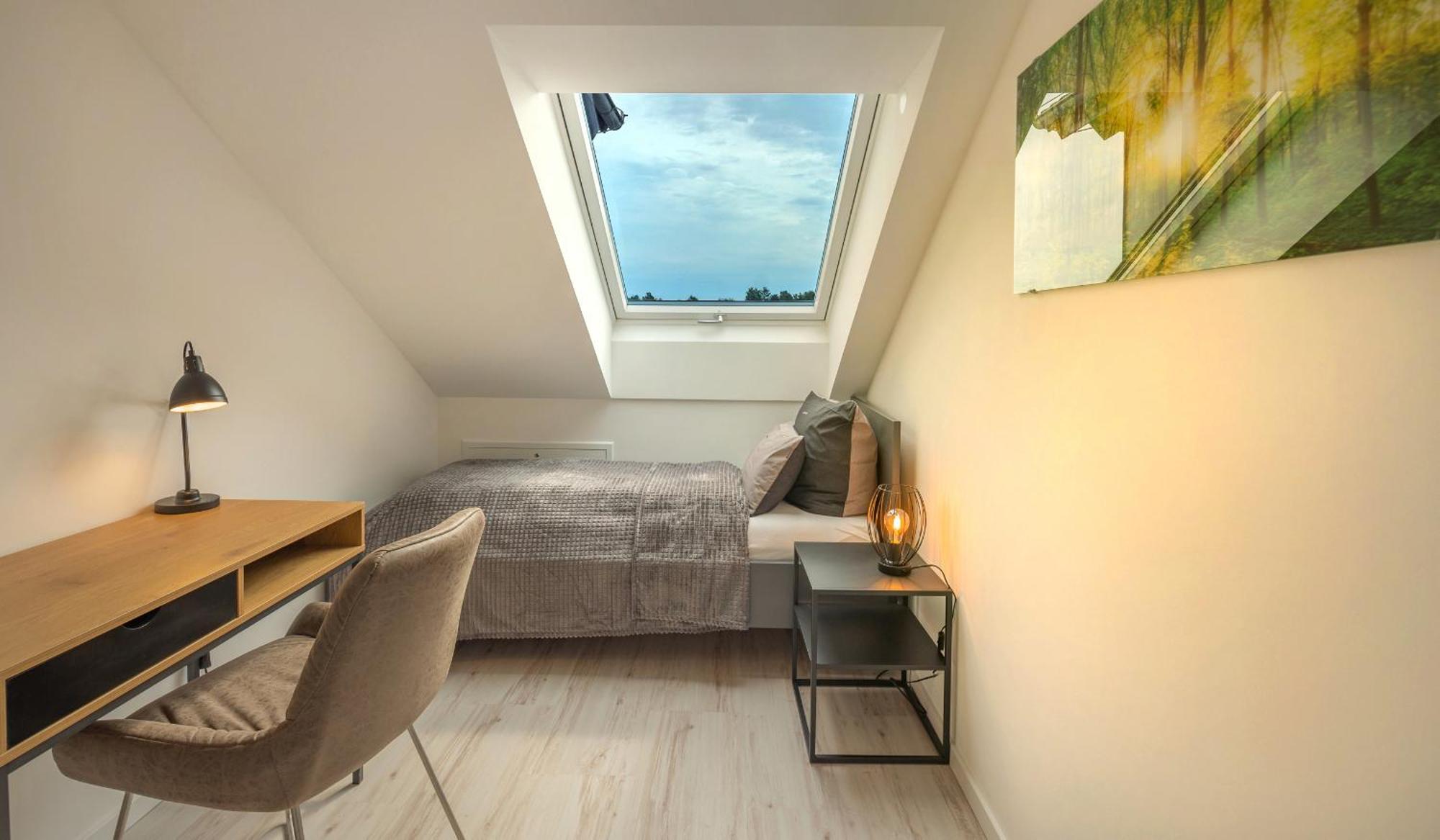 Sweethome - Poing Apartments ภายนอก รูปภาพ