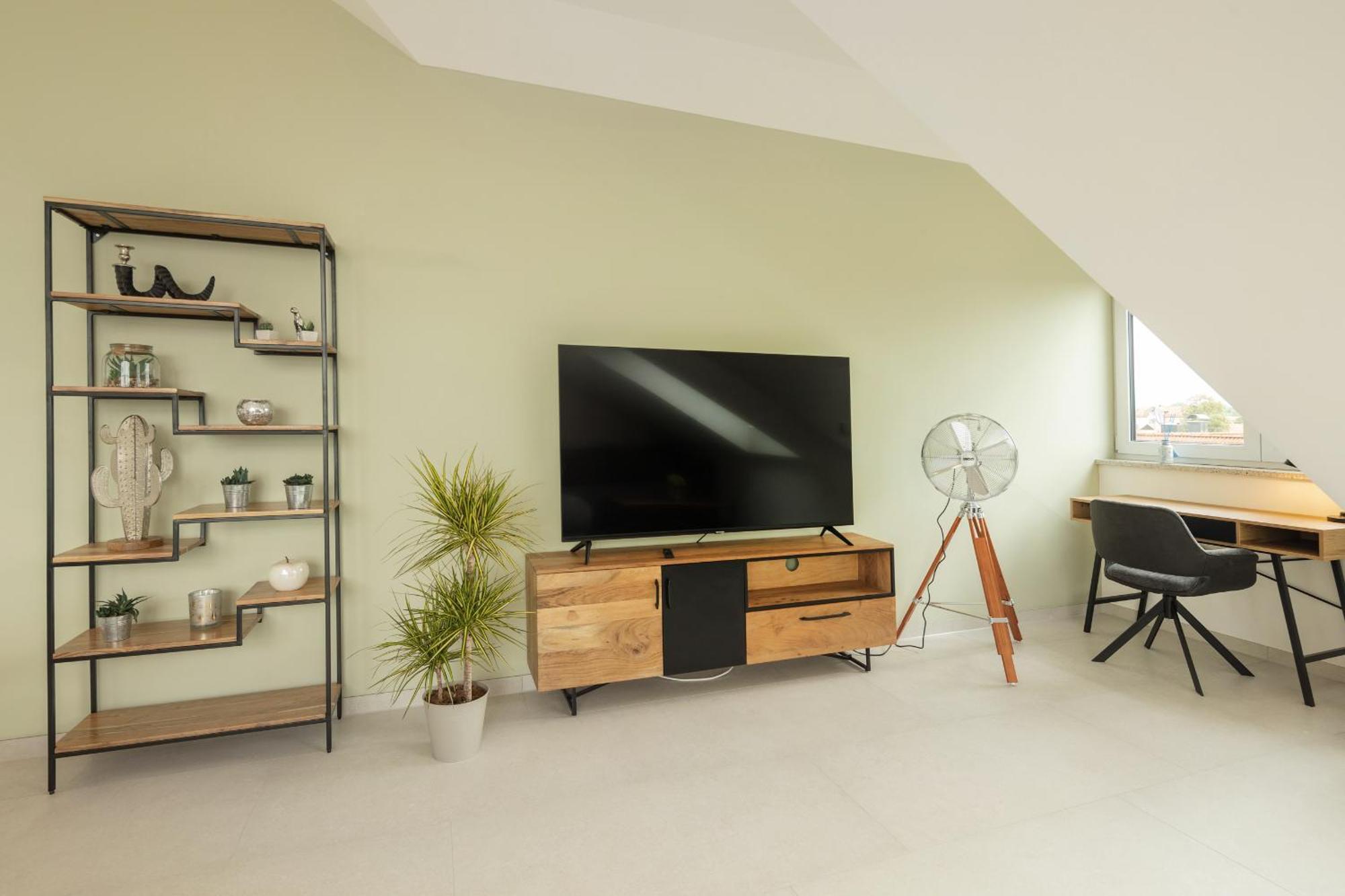 Sweethome - Poing Apartments ภายนอก รูปภาพ